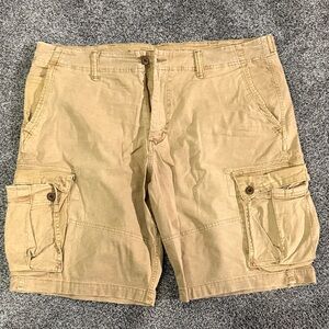 American Eagle Outfitters Tan Cargo Shorts 38